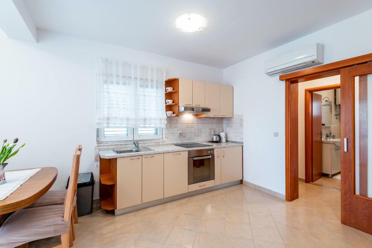 Apartmani Marina Klek Exterior foto